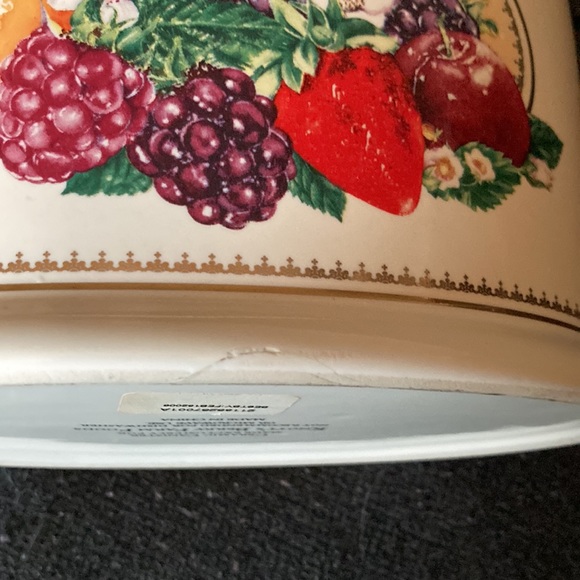 Knott's Berry Farm Goods Ceramic Canister vintage. Hinge style opening. Fruits. - Picture 9 of 9